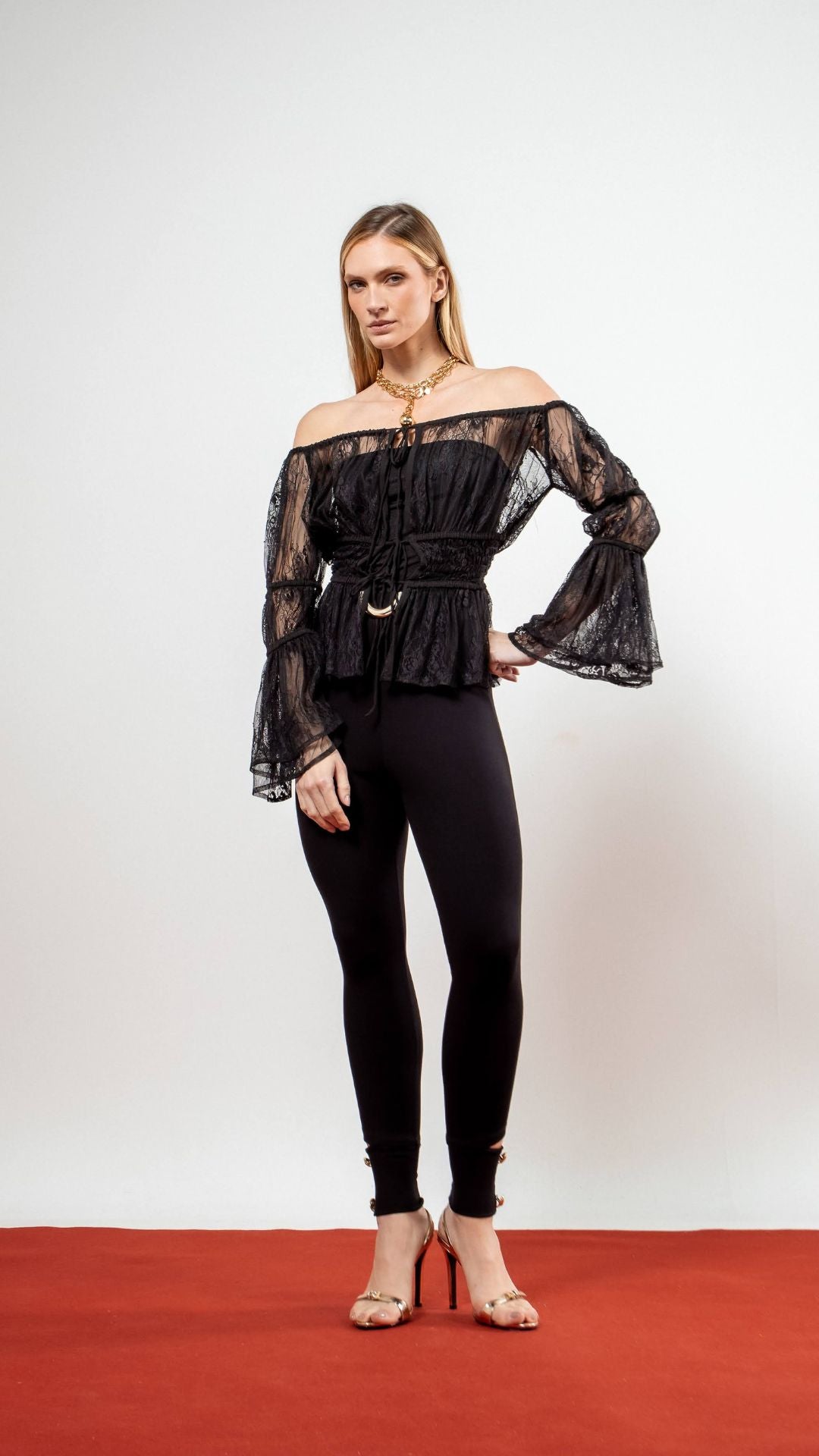 Blusa Bata Sarah Preto