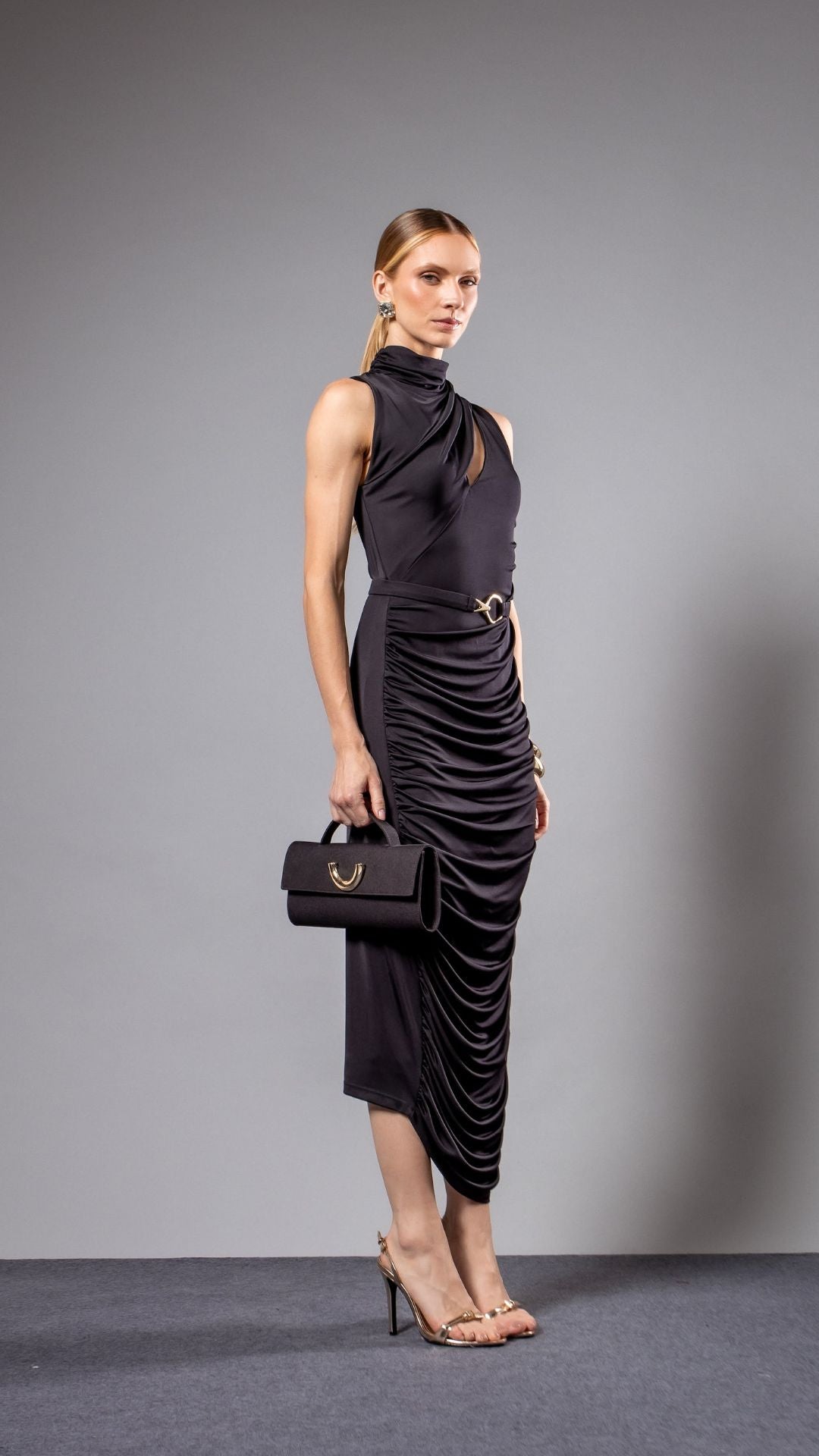 Vestido Midi Beca Preto