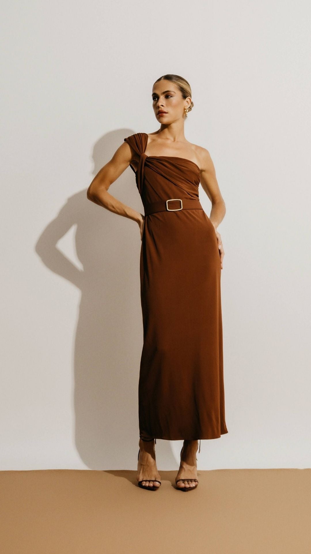 Vestido Midi Nellie Brown