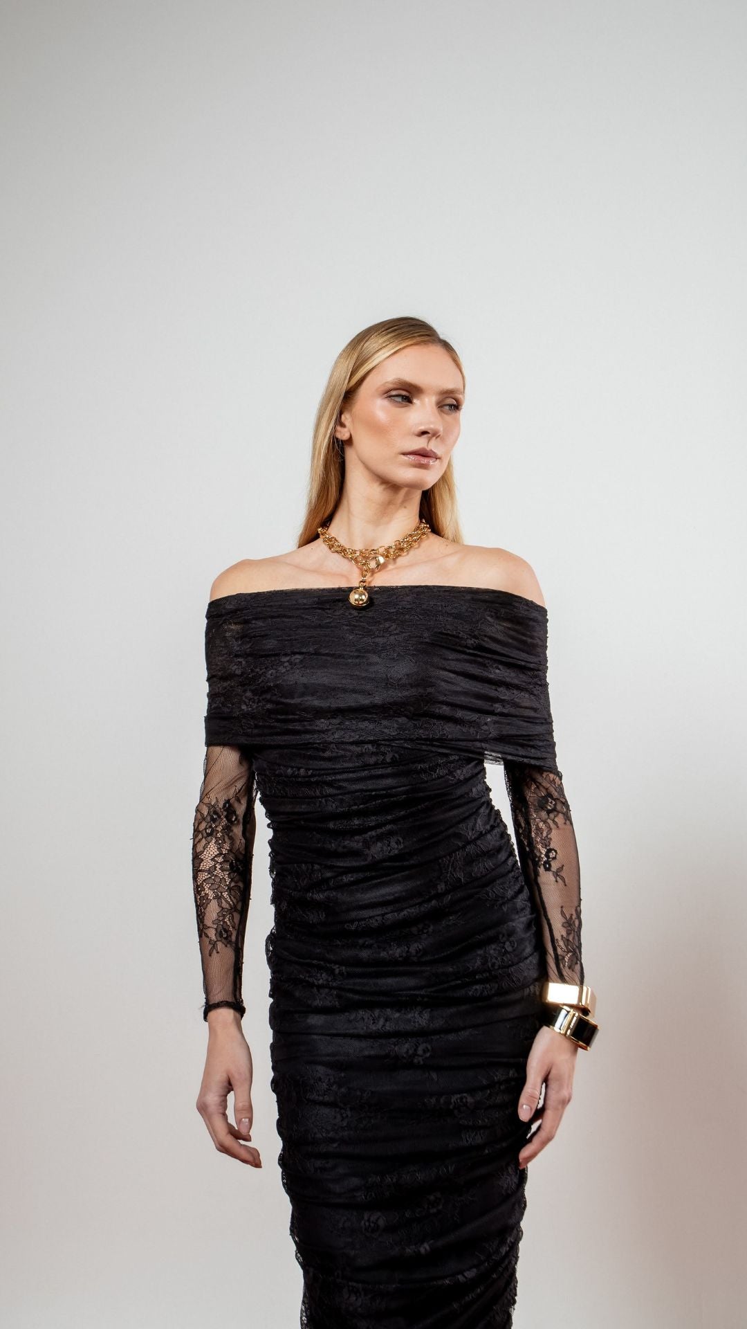 Vestido Midi Sarah Preto